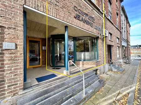 surface commerciale - bureaux de +/- 45m²