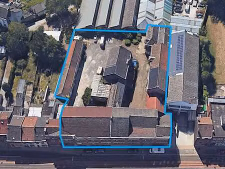 site semi-industriel sur +/ 32 ares