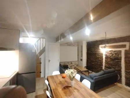 location meublée appartement 6 pièces 80 m² à trelaze (49800)  420 €
