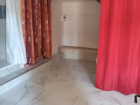 location meublée appartement 1 pièce 25 m² à baracé (49430)  510 €