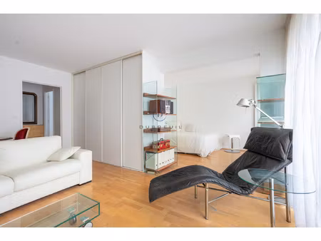 courbevoie gambetta 2 pieces 42 m2 balcon cave parking