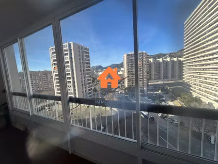 location appartement 4 pièces 80 m² à toulon (83000)