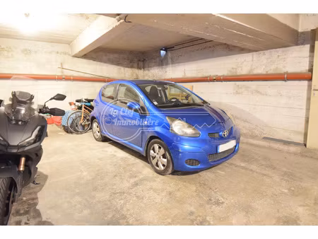 nice place st roch - parking