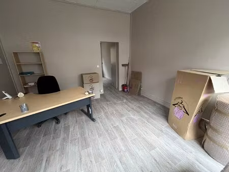 à louer – local commercial d'environ 30 35 m² - amiens cen