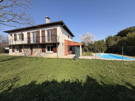 maison t5 roquettes 118 m2 avec piscine