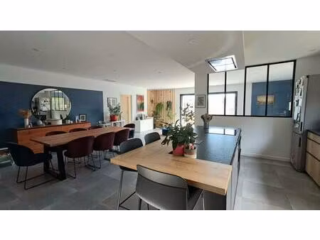 maison castanet tolosan 5 pièce(s) 179.38 m2