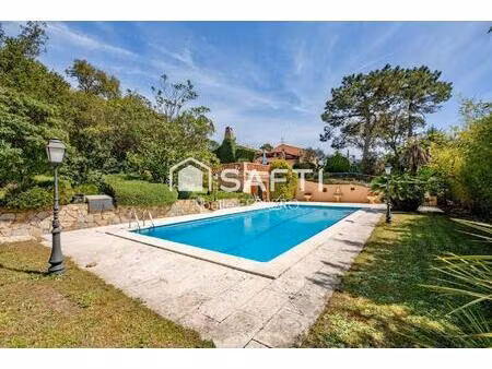 villa t6 vue collines proche centre ville la môle