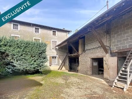ensemble immobilier constitué de 2 logements