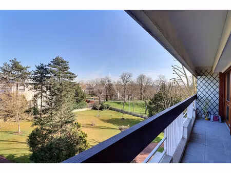 bel appartement 5 pièces (98 70 m²) maisons-laffitte  environnement préservé  13 min gare 