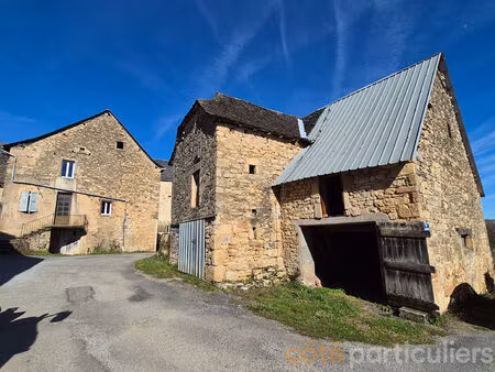 maison à rénover avec dépendances anglars saint felix