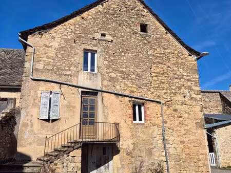 maison avec dépendances à rénover