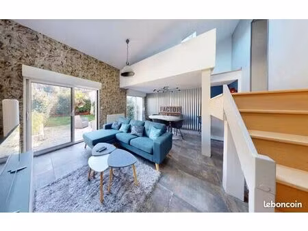 maison 4 pièces 98 m²