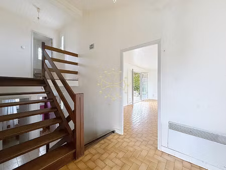 maison montrabe 5 pièce(s) 107 m2