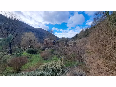 maison en bord de rivière