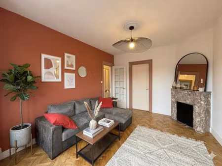 location meublée appartement 2 pièces 47.03 m² à lille (59000)  850 €