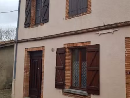 location appartement 4 pièces 125 m² à saint-porquier (82700)  696 €