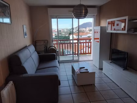 location meublée appartement 2 pièces 38 m² à hendaye (64700)  720 €