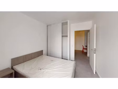 location meublée appartement 2 pièces 39 m² à sarcelles (95200)  726 €