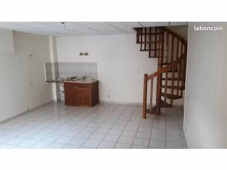 champlitte duplex t3 77 m2 avec cour