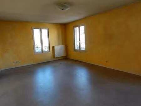 appartement 3 pièces 77 m²