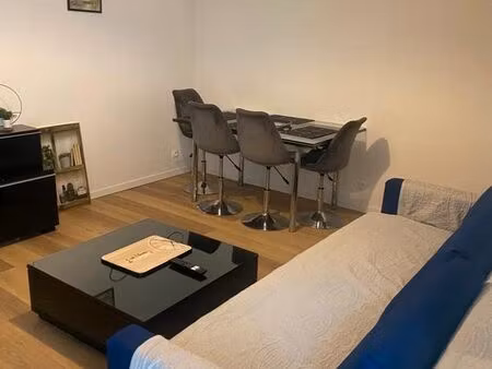 f2 meuble à louer à montreuil