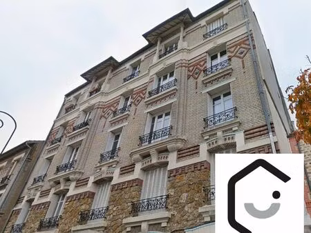 appartement 1 pièce 9 m²