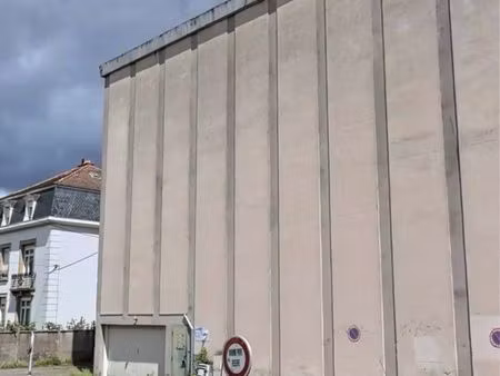 garage à louer - le ban st martin