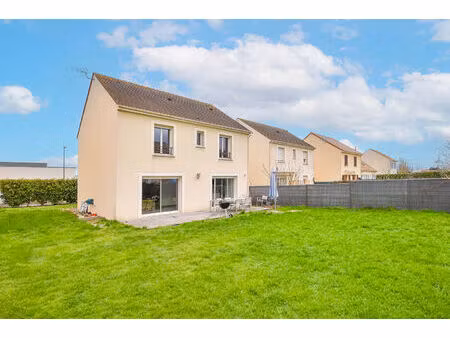 vente maison 6 pièces  119.79m²  guignes