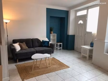 location meublée à l'année - t3 68 m2 - centre-ville