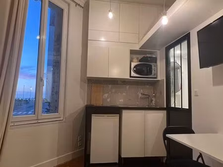 studio lumineux vue mer