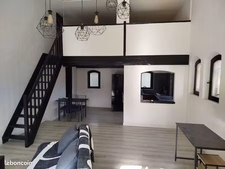 studio esprit loft  toulon ouest