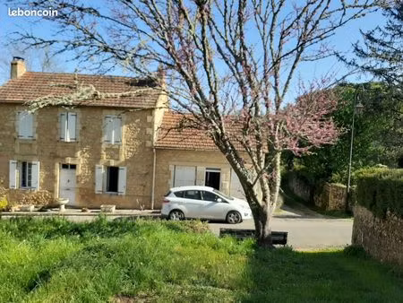 maison t4 dans bourg perigord 24480