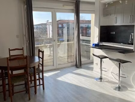 t2 de 45m2 avec meubles et électroménager