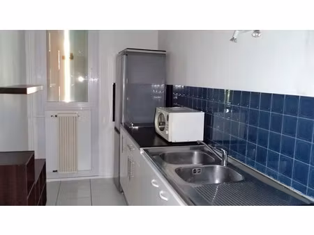 location appartement 3 pièces 60 m² à gradignan (33170)  900 €