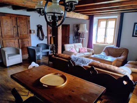 location meublée appartement 7 pièces 160 m² à les rousses (39220)  2 000 €