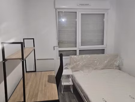 location meublée appartement 5 pièces 98 m² à la courneuve (93120)  2 350 €