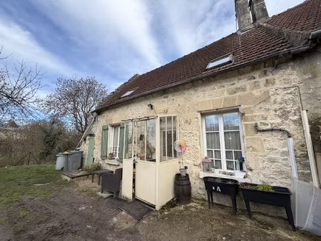 a 2 pas de villers cotterets