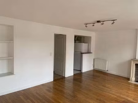 location appartement 2 pièces à bayeux (14400) : à louer 2 pièces / 43m² bayeux