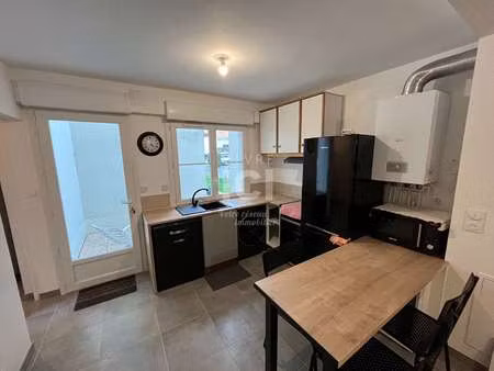 location appartement 4 pièces meublé à rezé (44400) : à louer 4 pièces meublé / 65m² rezé