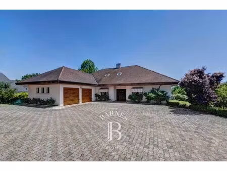 barnes pays de gex - divonne-les-bains - grande propriete a renover - vue mont-blanc