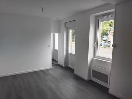 location maison 3 pièces 51 m² à le bourgneuf-la-forêt (53410)  565 €