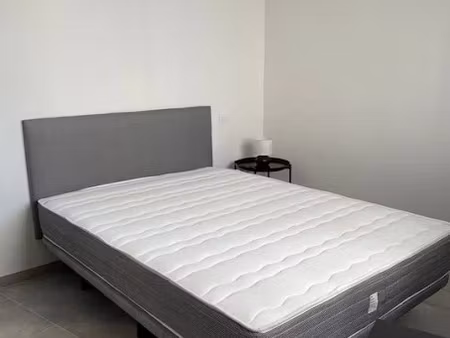 location meublée maison 5 pièces 100 m² à tarbes (65000)  390 €