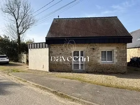 location meublée maison 3 pièces 92 m² à locoal-mendon (56550)  1 050 €