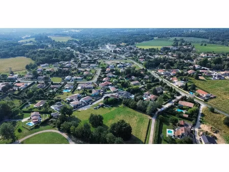 location maison 3 pièces à loupes (33370)  1 300 €