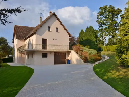 location maison 7 pièces 227 m² à saint-just-le-martel (87590)  1 330 €