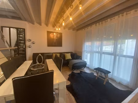 location meublée maison 4 pièces 104 m² à villeneuve-la-garenne (92390)  2 100 €