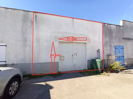 location locaux professionnels 110 m² à feytiat (87220)  640 €