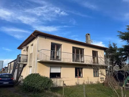 location locaux professionnels 3 pièces 100 m² à gujan-mestras (33470)  495 €