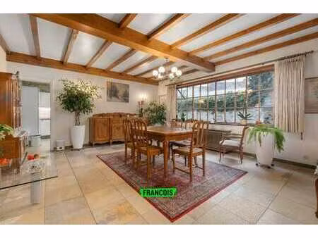 maison exceptionnellement spacieuse avec potentiel de rénov…