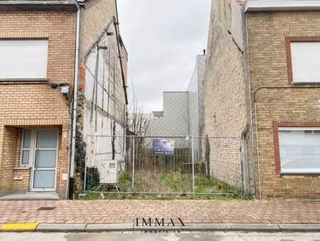 bouwgrond voor het bouwen van een eengezinswoning gelegen vl